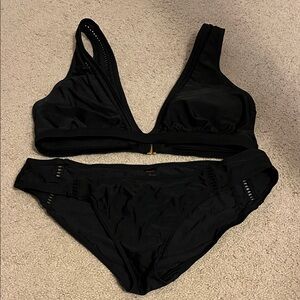 Frederick's of Hollywood Elegant Black Bikini